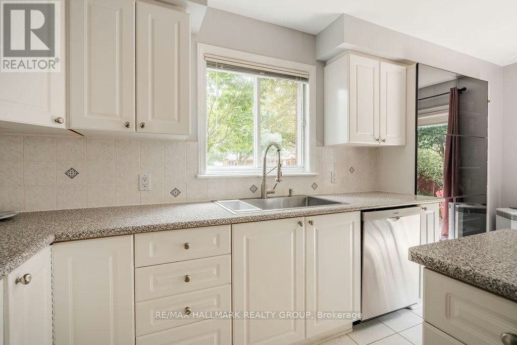 62 Wittingham Drive, Ottawa, ON, K2G 6H5 - 16