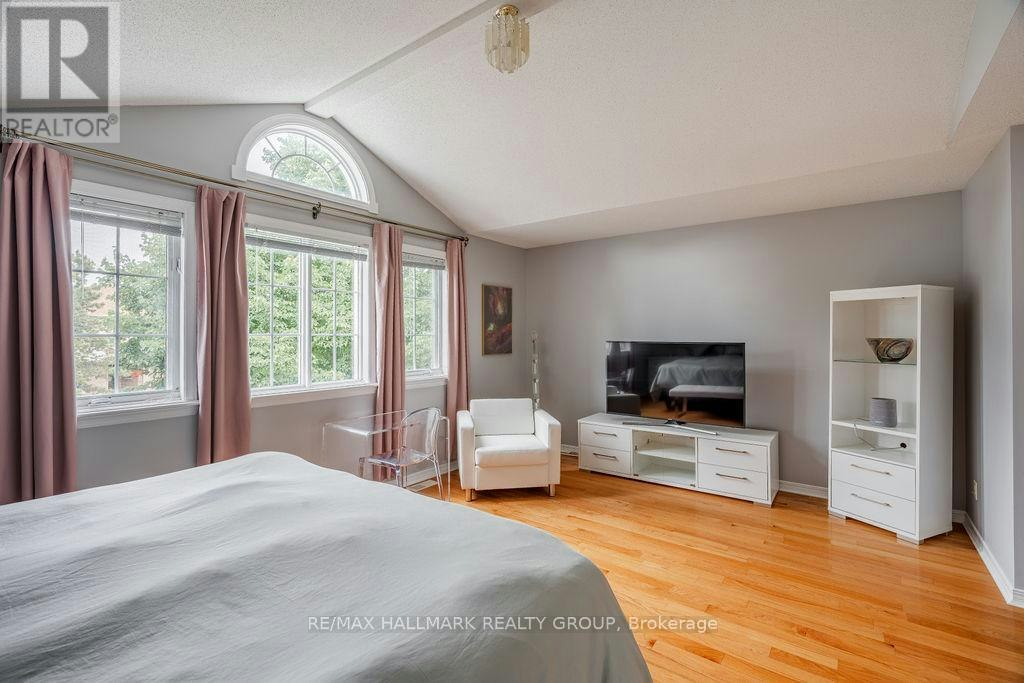 62 Wittingham Drive, Ottawa, ON, K2G 6H5 - 24