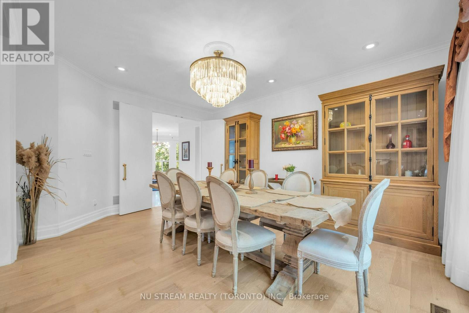 35 Penwood Crescent, Toronto, ON, M3B 3B1 - 16