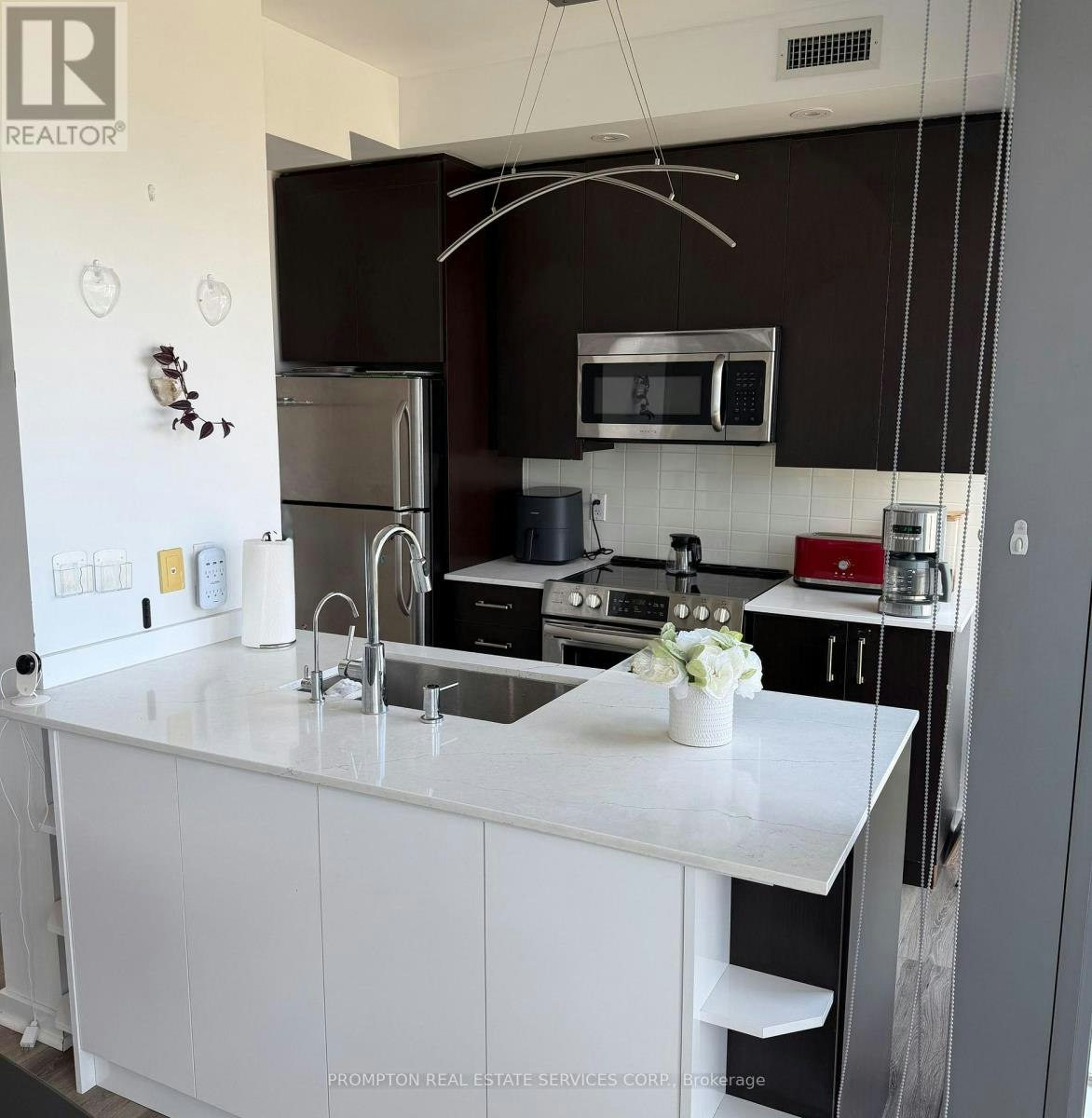 3011-105 The Queensway, Toronto, ON, M6S 5B5 - 5