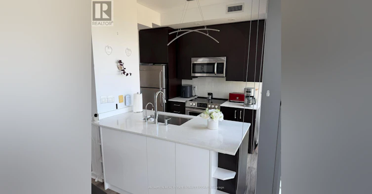 3011-105 The Queensway, Toronto, ON, M6S 5B5 - 5