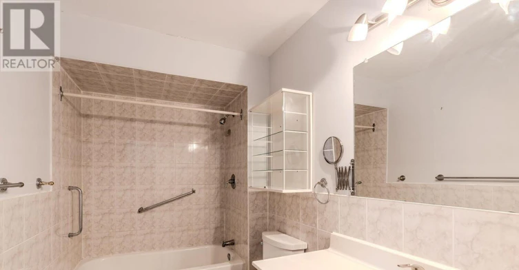 UPPER-23 Lebos Road, Toronto, ON, M2H 2L8 - 24
