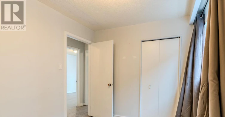 UPPER-23 Lebos Road, Toronto, ON, M2H 2L8 - 21