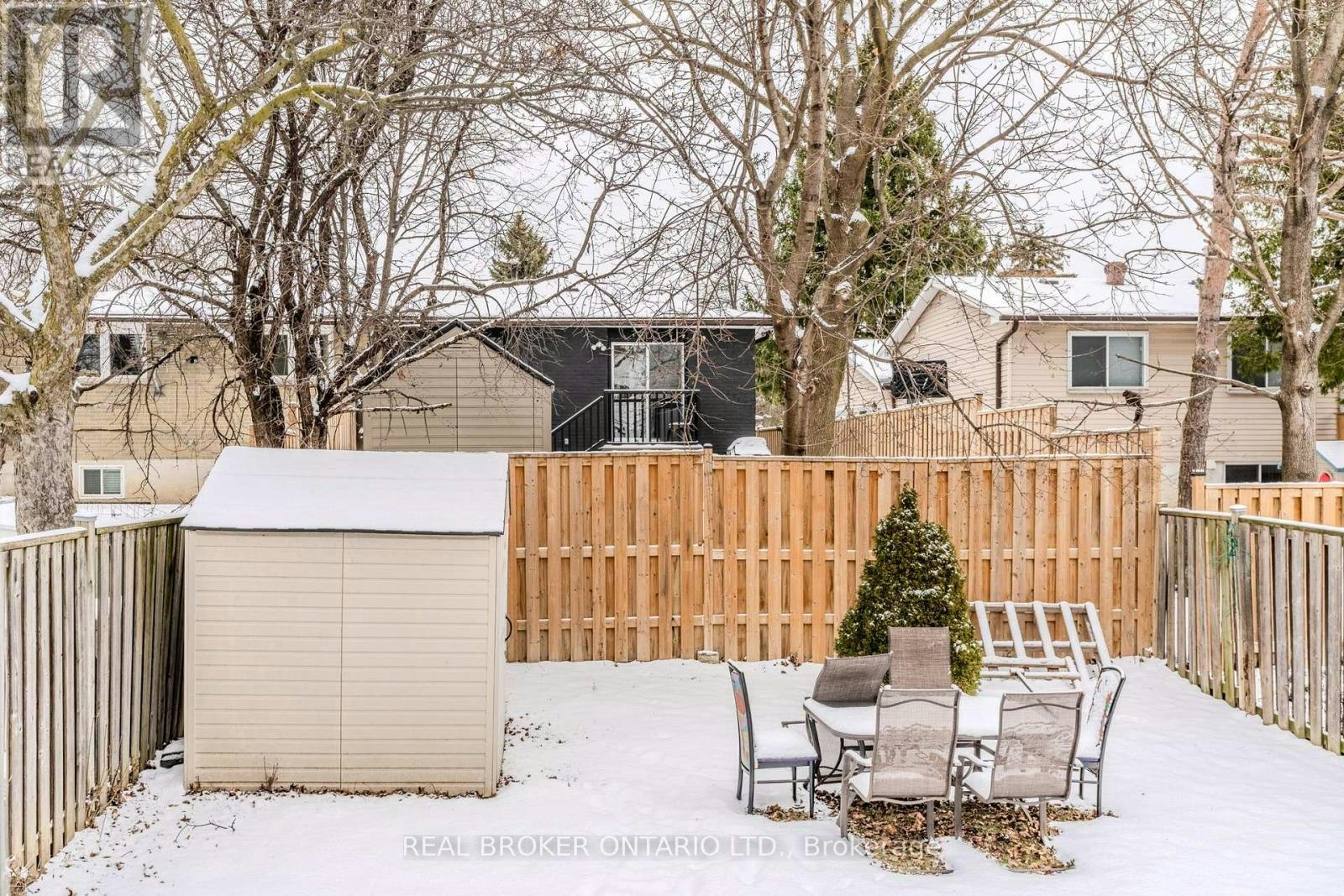 UPPER-23 Lebos Road, Toronto, ON, M2H 2L8 - 25