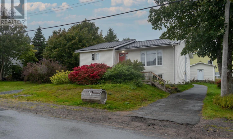 84 Lemarchant Street