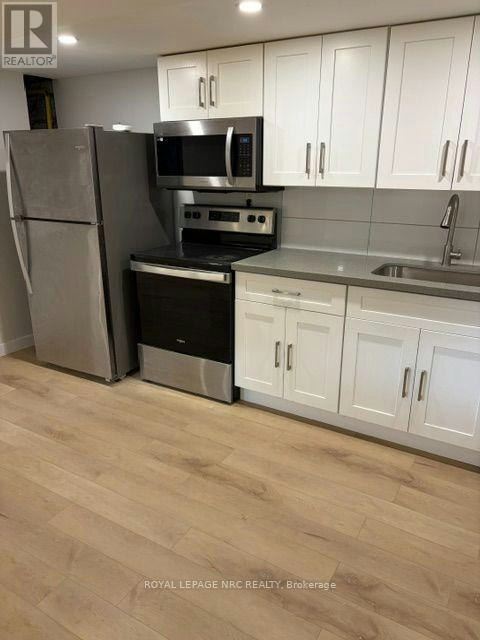 BASEMENT-448 Grantham Avenue, St. Catharines, ON, L2M 3J3