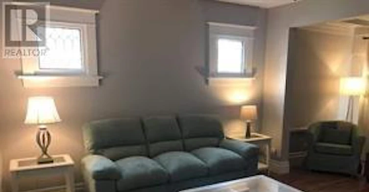 5715 Highland Avenue, Niagara Falls, ON, L2G 4X2 - 8