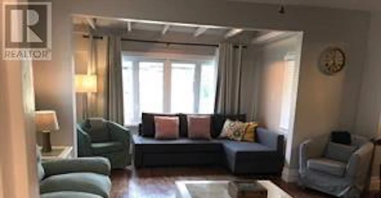 5715 Highland Avenue, Niagara Falls, ON, L2G 4X2 - 5