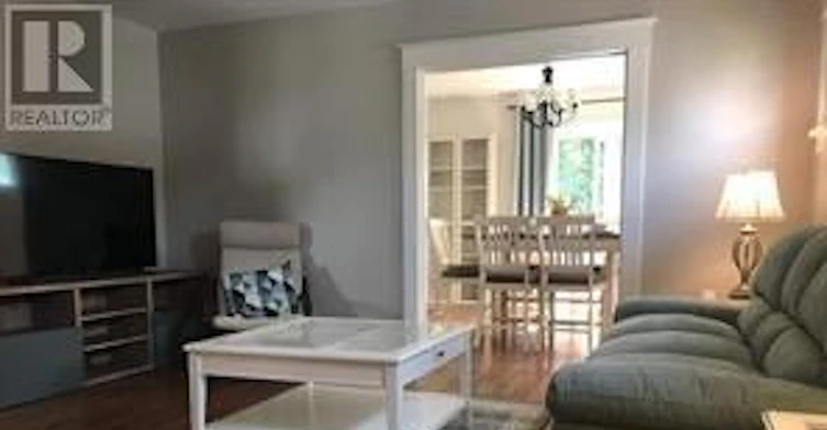 5715 Highland Avenue, Niagara Falls, ON, L2G 4X2 - 9