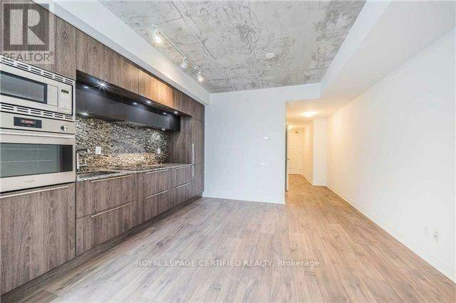 2211-88 Blue Jays Way, Toronto, ON, M5V 0L7 - 3