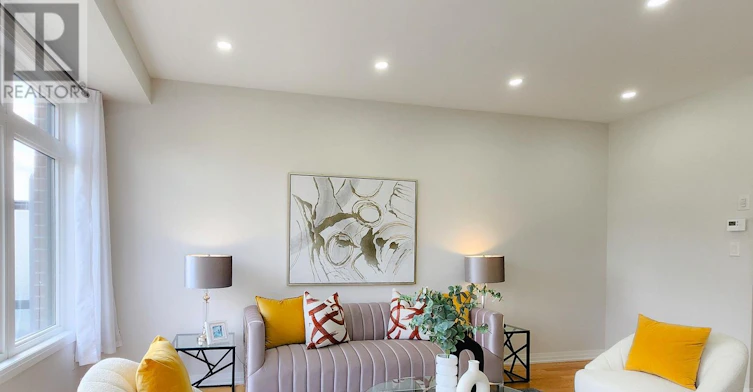5 Beer Lane, Markham, ON, L6E 0V2 - 2