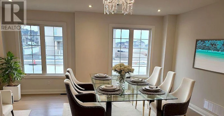2 Lorrain Hand Crescent, Georgina, ON, L4P 0S9 - 7
