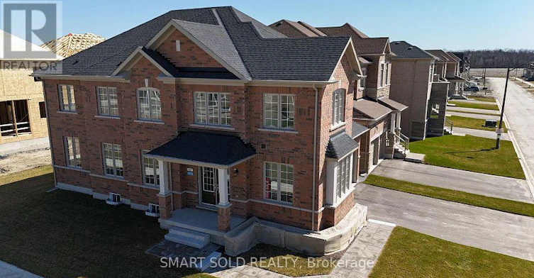 2 Lorrain Hand Crescent, Georgina, ON, L4P 0S9