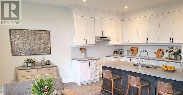 2 Lorrain Hand Crescent, Georgina, ON, L4P 0S9 - 11