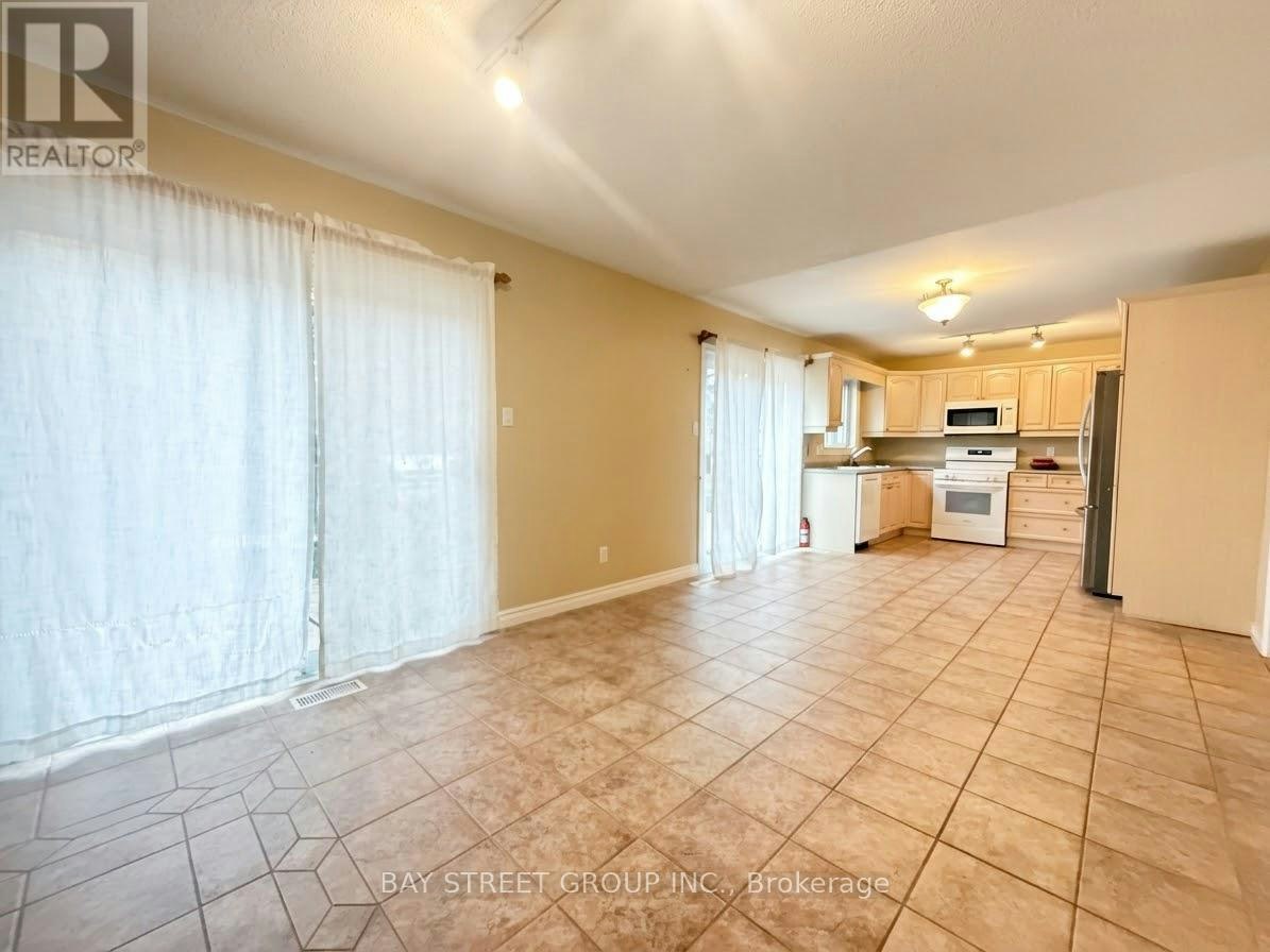 76 Mayfair Drive, Barrie, ON, L4N 6Y9 - 12