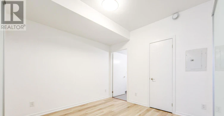 302-38 Joe Shuster Way, Toronto, ON, M6K 0A5 - 7
