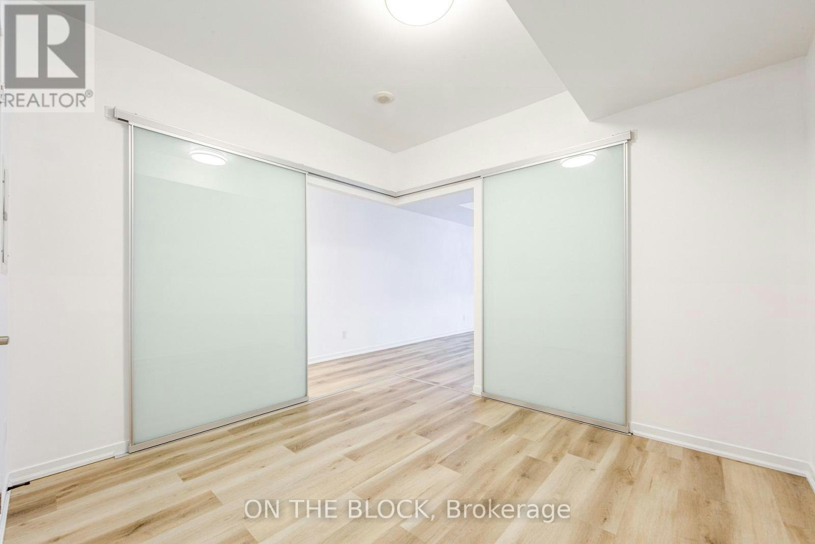 302-38 Joe Shuster Way, Toronto, ON, M6K 0A5 - 10