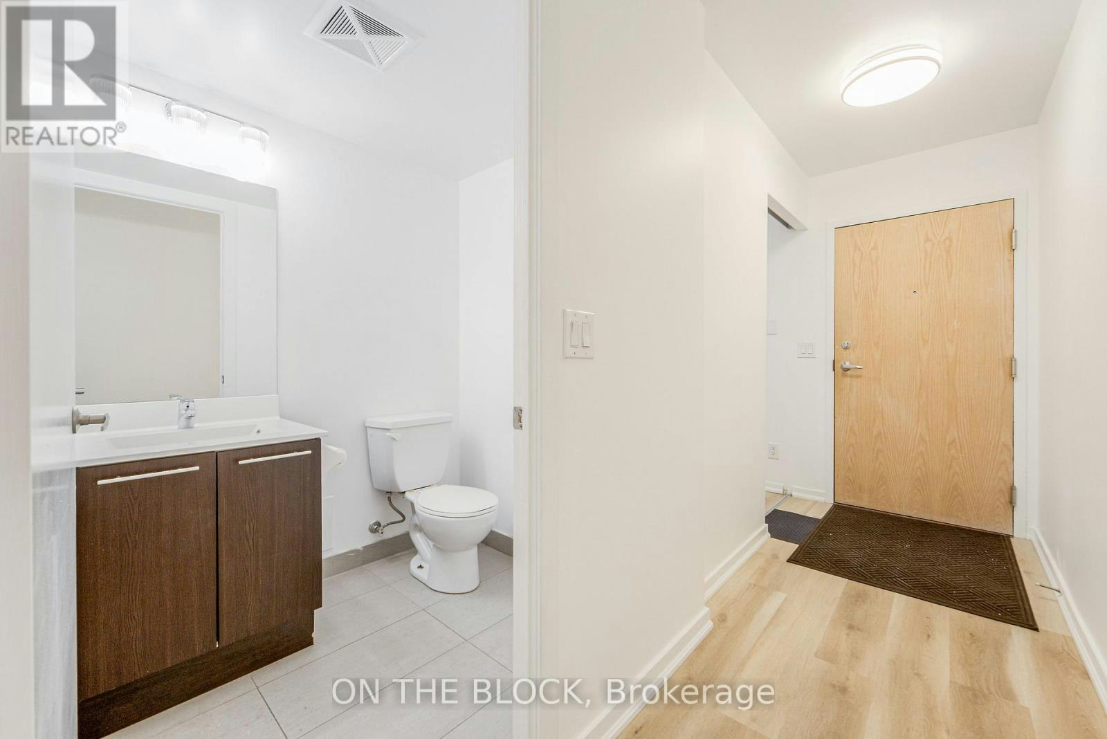 302-38 Joe Shuster Way, Toronto, ON, M6K 0A5 - 5