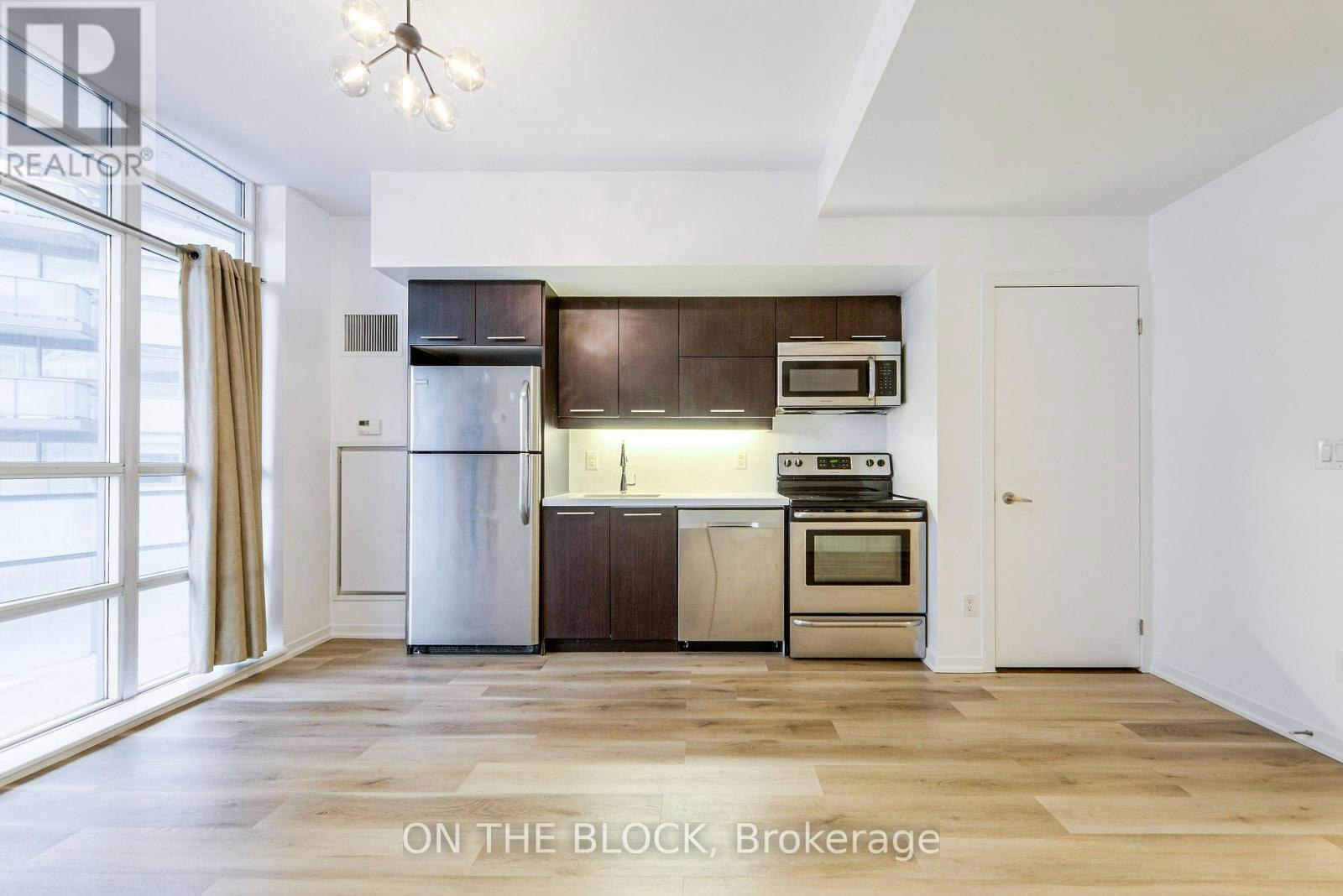 302-38 Joe Shuster Way, Toronto, ON, M6K 0A5 - 13