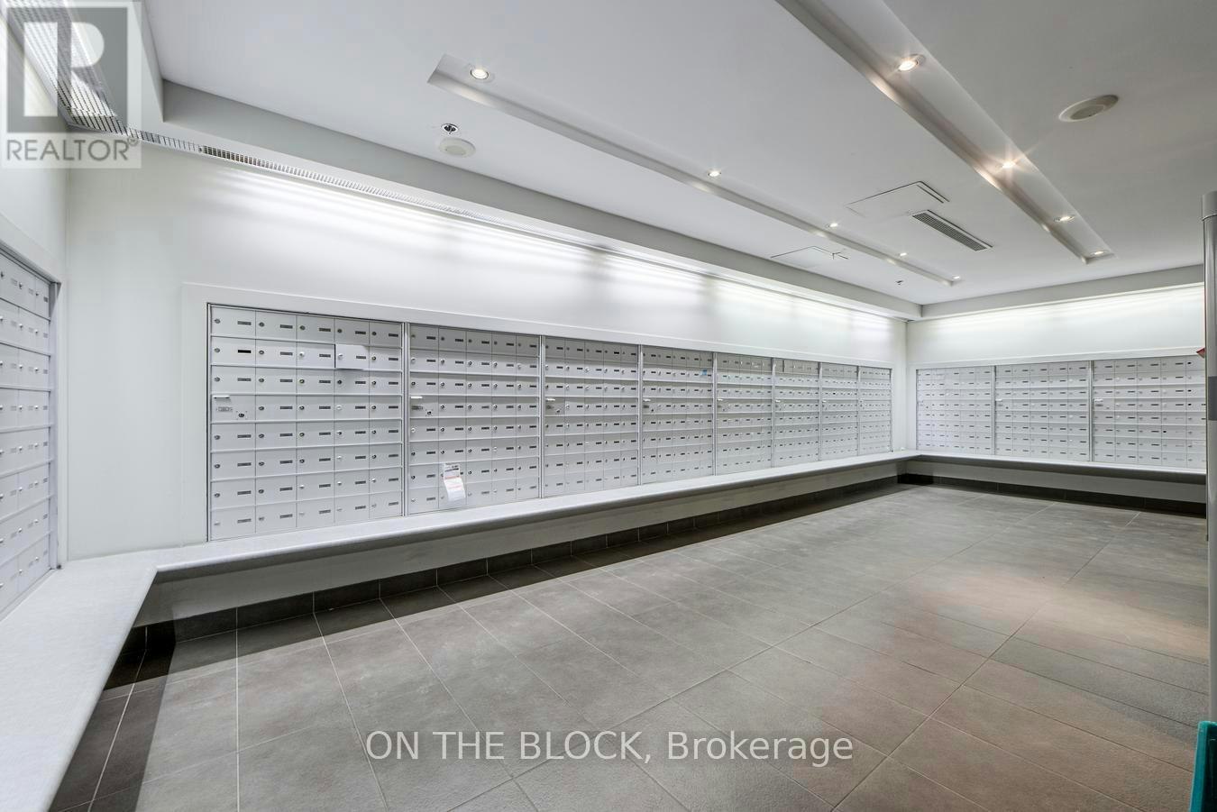 302-38 Joe Shuster Way, Toronto, ON, M6K 0A5 - 27