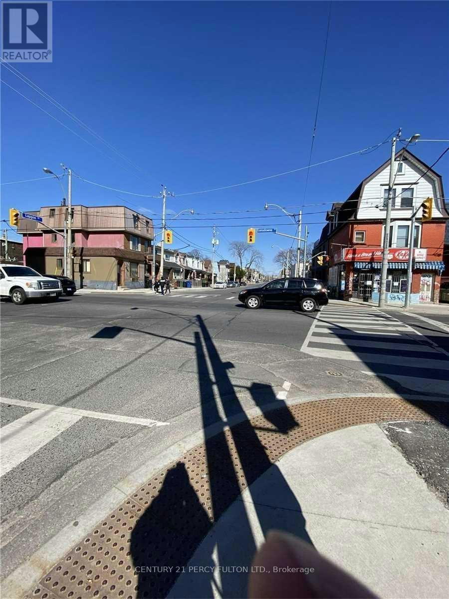 BSMT-746 Lansdowne Avenue, Toronto, ON, M6H 3Y8 - 5
