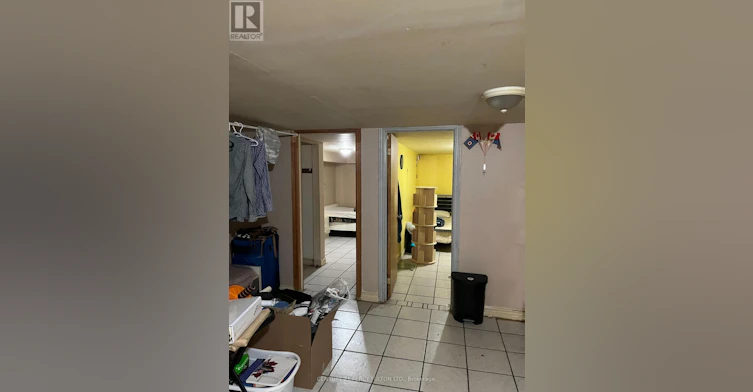 BSMT BEDROOM-746 Lansdowne Avenue, Toronto, ON, M6H 3Y8 - 11