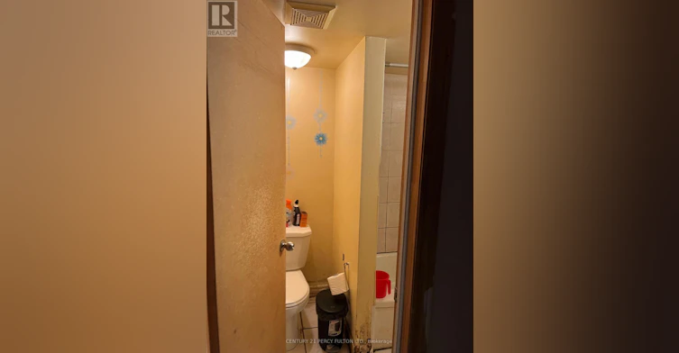 BSMT BEDROOM-746 Lansdowne Avenue, Toronto, ON, M6H 3Y8 - 7