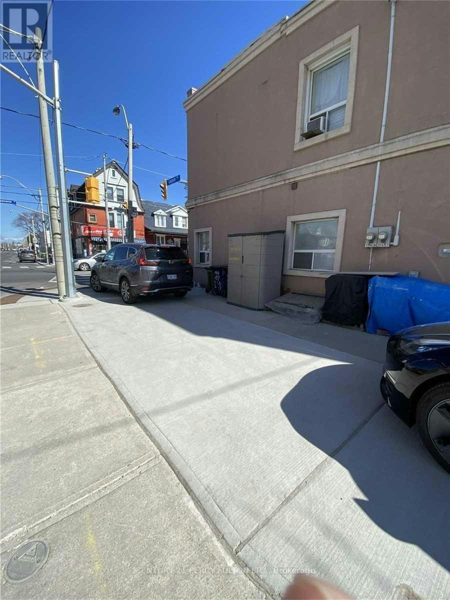 BSMT BEDROOM-746 Lansdowne Avenue, Toronto, ON, M6H 3Y8 - 4