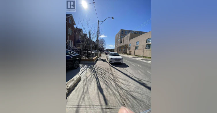 BSMT BEDROOM-746 Lansdowne Avenue, Toronto, ON, M6H 3Y8 - 3