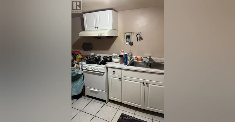 BSMT BEDROOM-746 Lansdowne Avenue, Toronto, ON, M6H 3Y8 - 12
