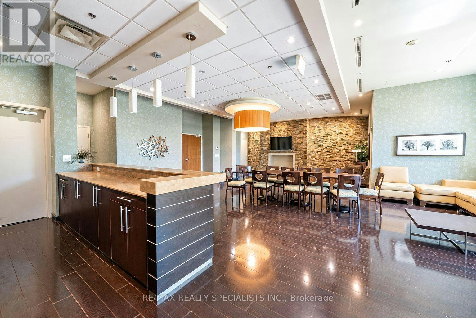 1501-215 Queen Street E, Brampton, ON, L6W 0A9 - 30
