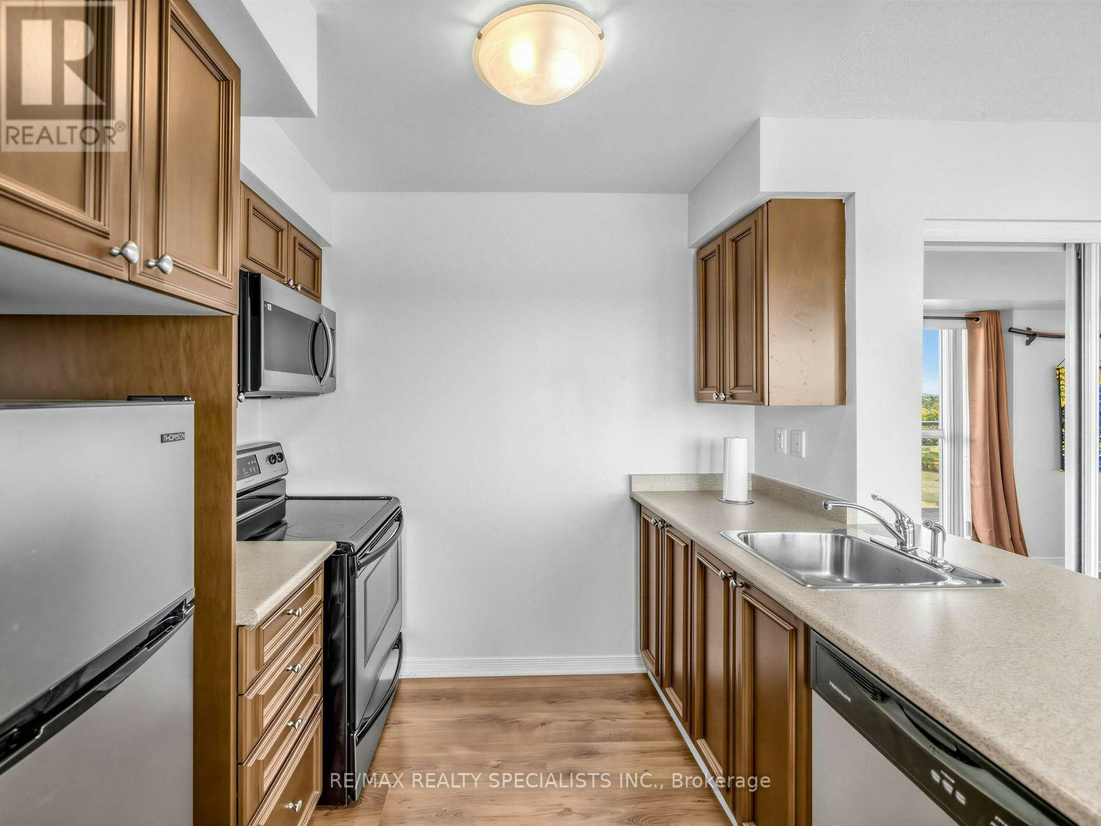 1501-215 Queen Street E, Brampton, ON, L6W 0A9 - 8
