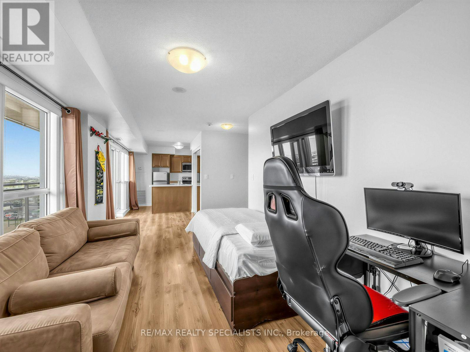 1501-215 Queen Street E, Brampton, ON, L6W 0A9 - 19