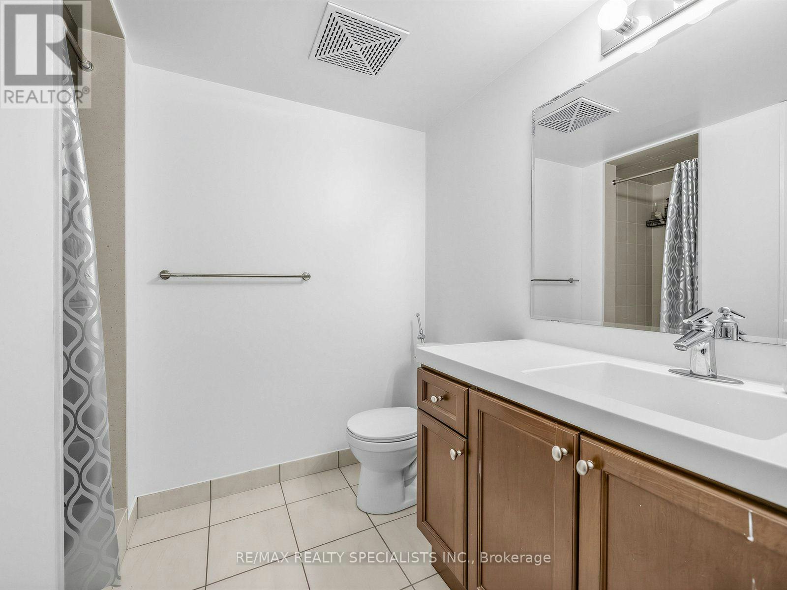 1501-215 Queen Street E, Brampton, ON, L6W 0A9 - 17