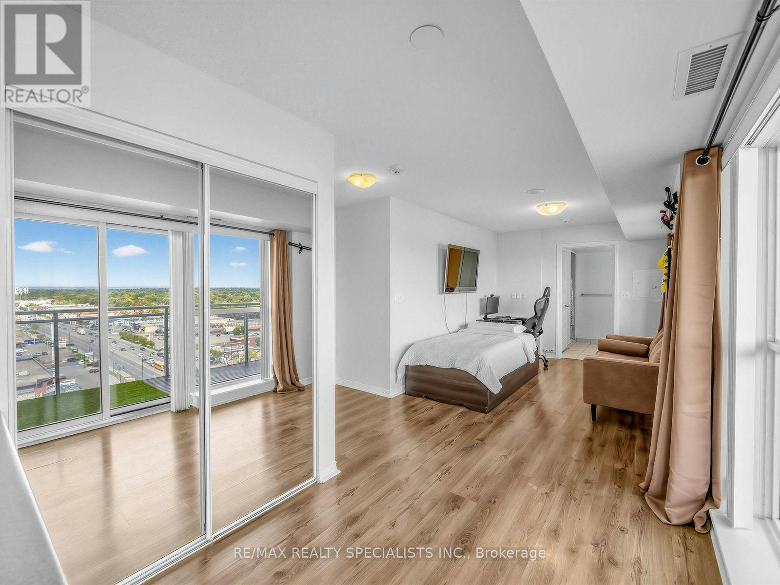 1501-215 Queen Street E, Brampton, ON, L6W 0A9 - 14