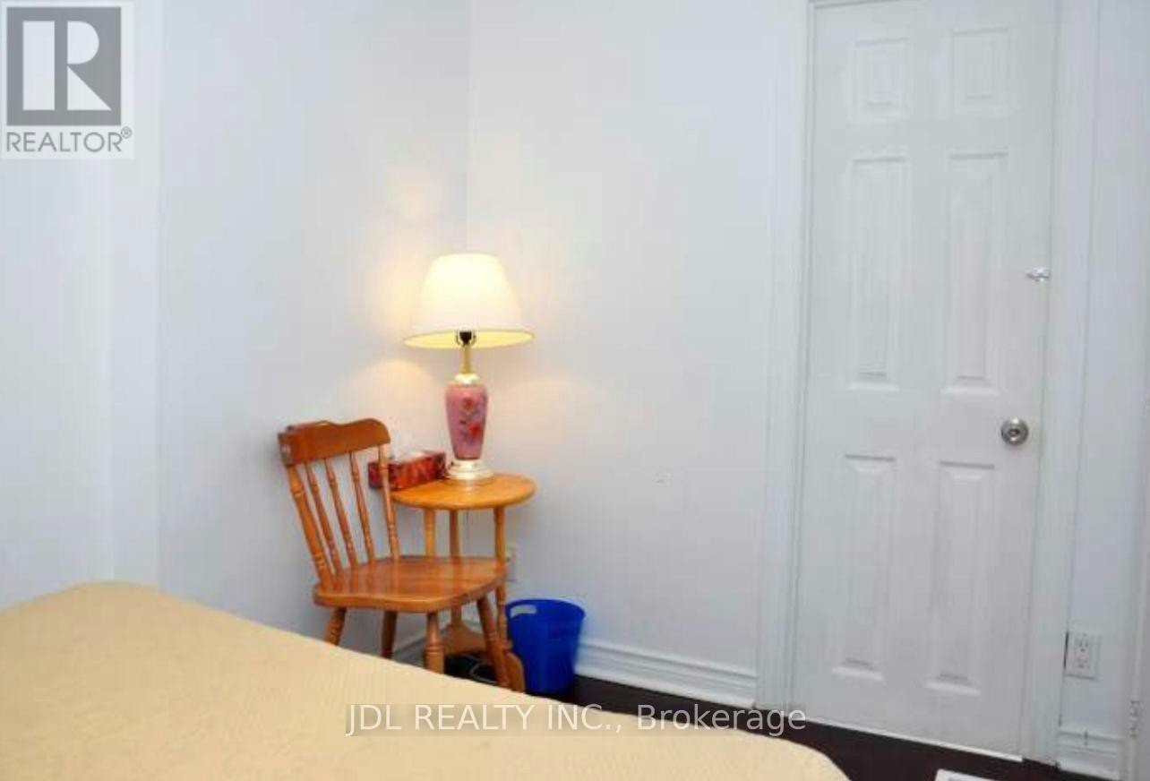 A MAIN-MASTER 3 Bedroom Pembroke St Street, Toronto, ON, M5A 2N6 - 2