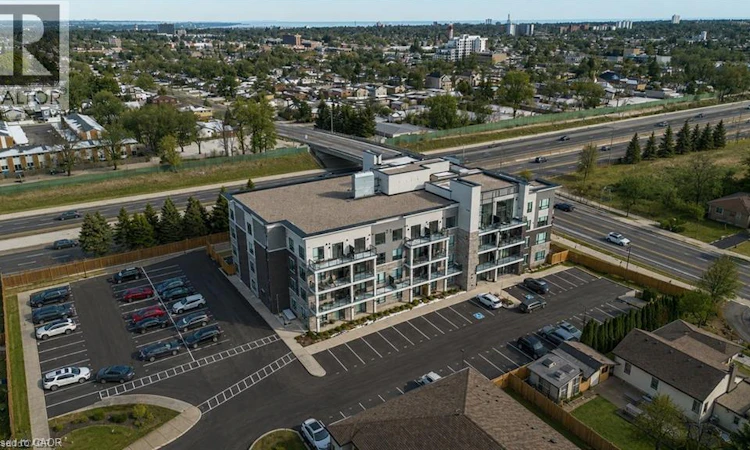 107-120 Springvalley Crescent