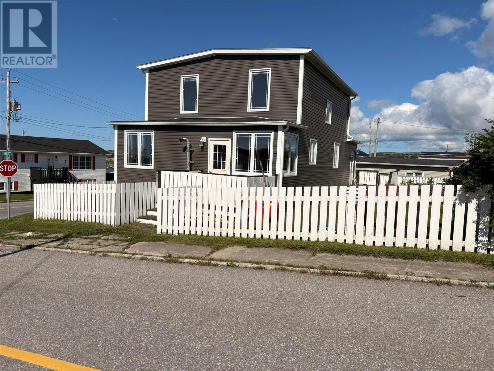 1 Elizabeth Avenue, Channel-Port aux Basques, NL, A0M 1C0