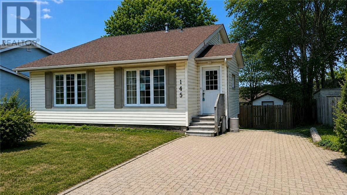 145 Axmith Avenue, Elliot Lake, ON, P5A 1B9