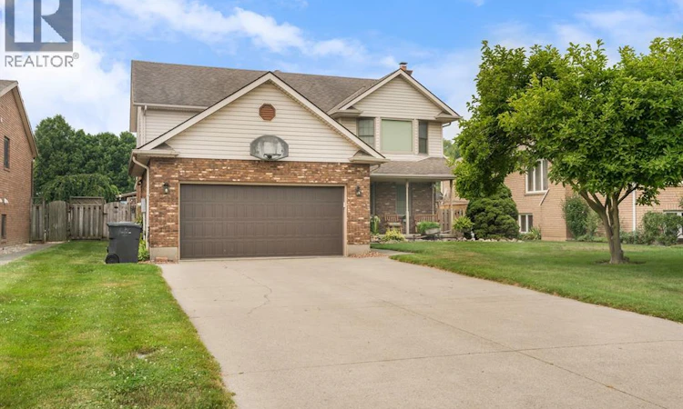 30 Orangewood Boulevard