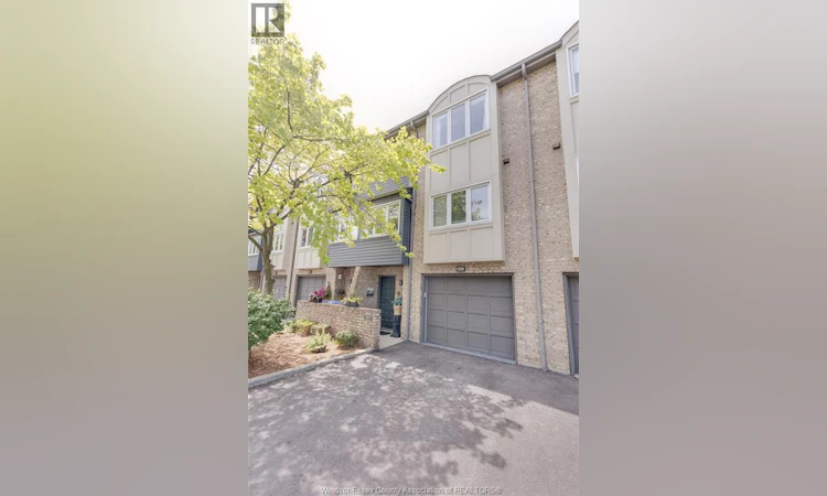9-3917 3917 Riverside East