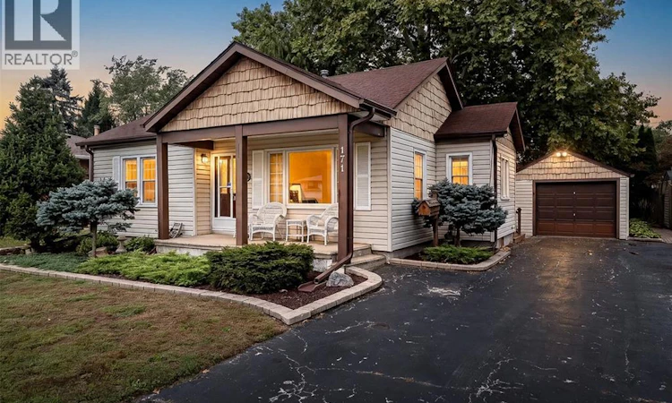 171 Maple