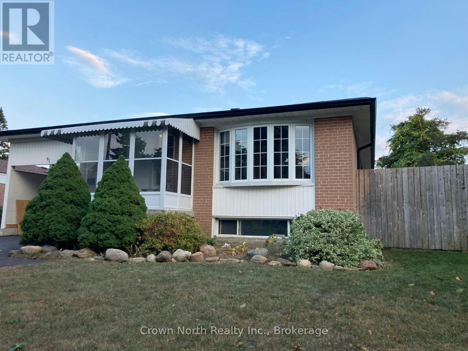 MAIN-41 Pegasus Trail, Toronto, ON, M1G 3N6 2