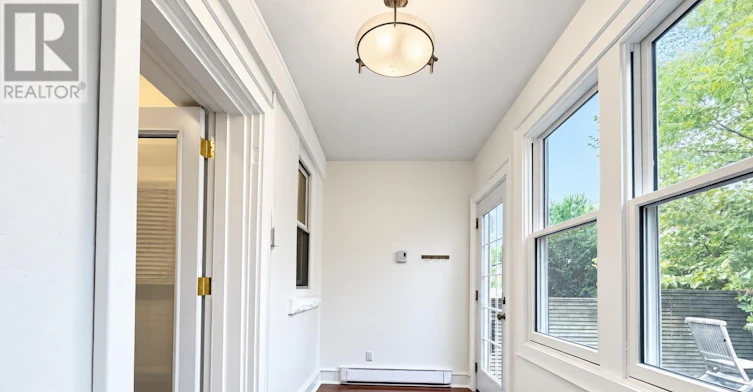 28 Ashdale Avenue, Toronto, ON, M4L 2Y7 - 24