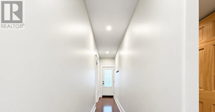 28 Ashdale Avenue, Toronto, ON, M4L 2Y7 - 11
