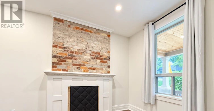 28 Ashdale Avenue, Toronto, ON, M4L 2Y7 - 14