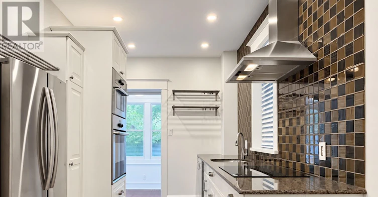 28 Ashdale Avenue, Toronto, ON, M4L 2Y7 - 20