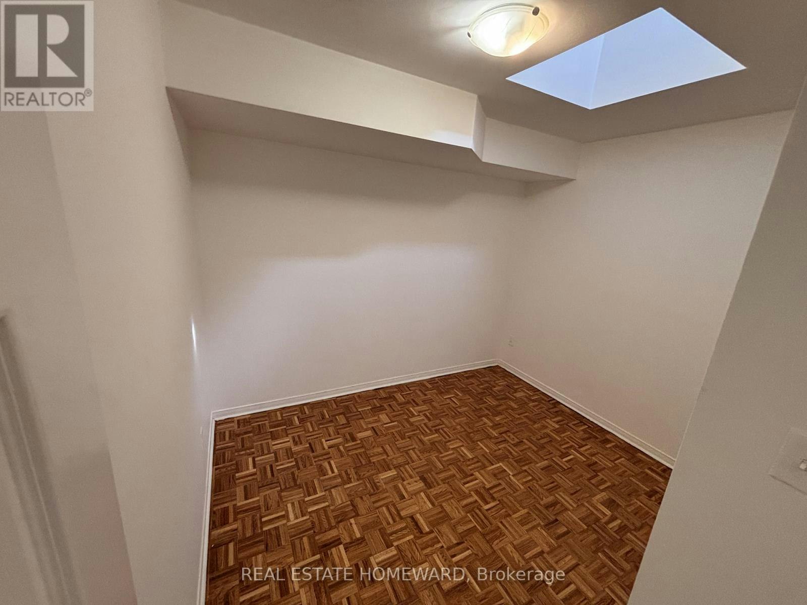 UPPER-879A Wilson Avenue, Toronto, ON, M3K 1E6 - 9