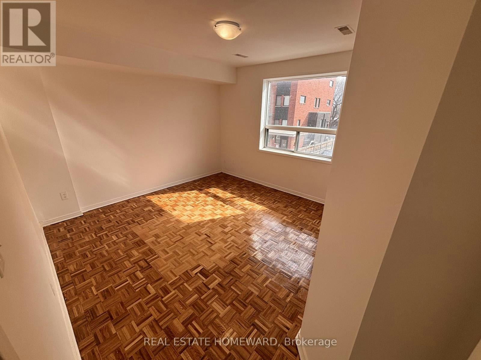 UPPER-879A Wilson Avenue, Toronto, ON, M3K 1E6 - 6