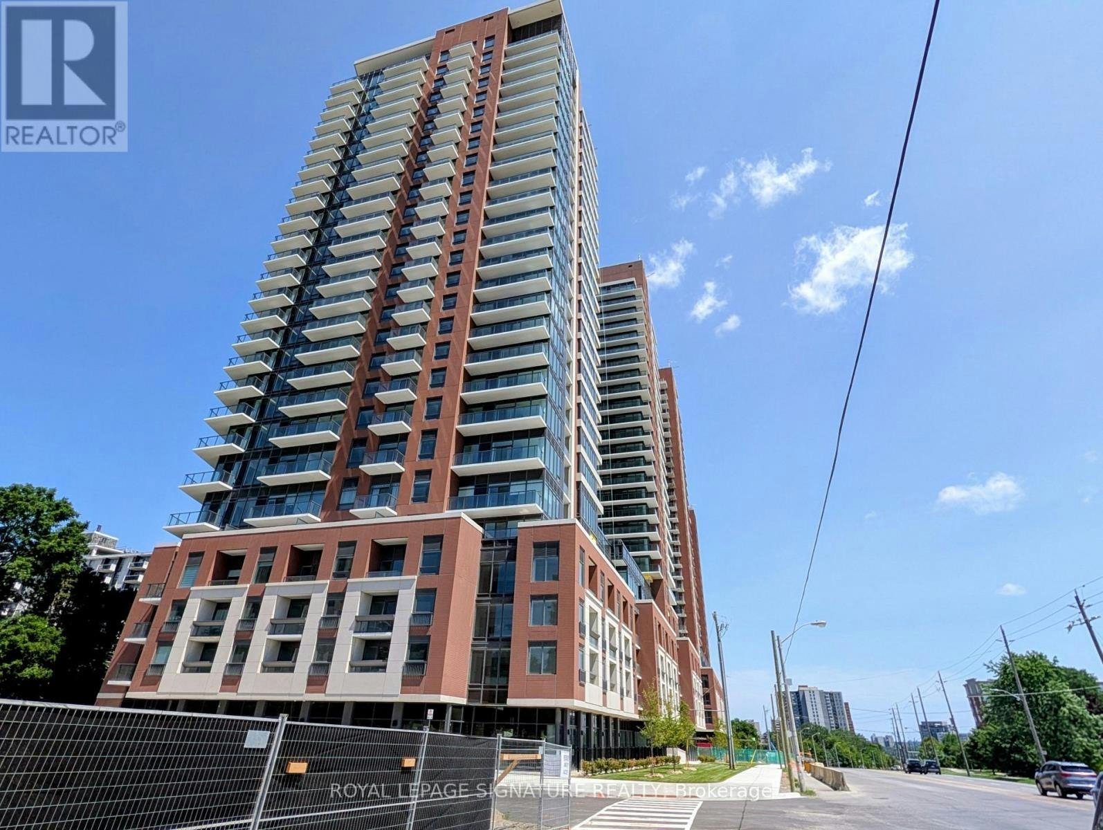 807-4010 Eglinton Avenue W, Toronto, ON, M9A 4M2
